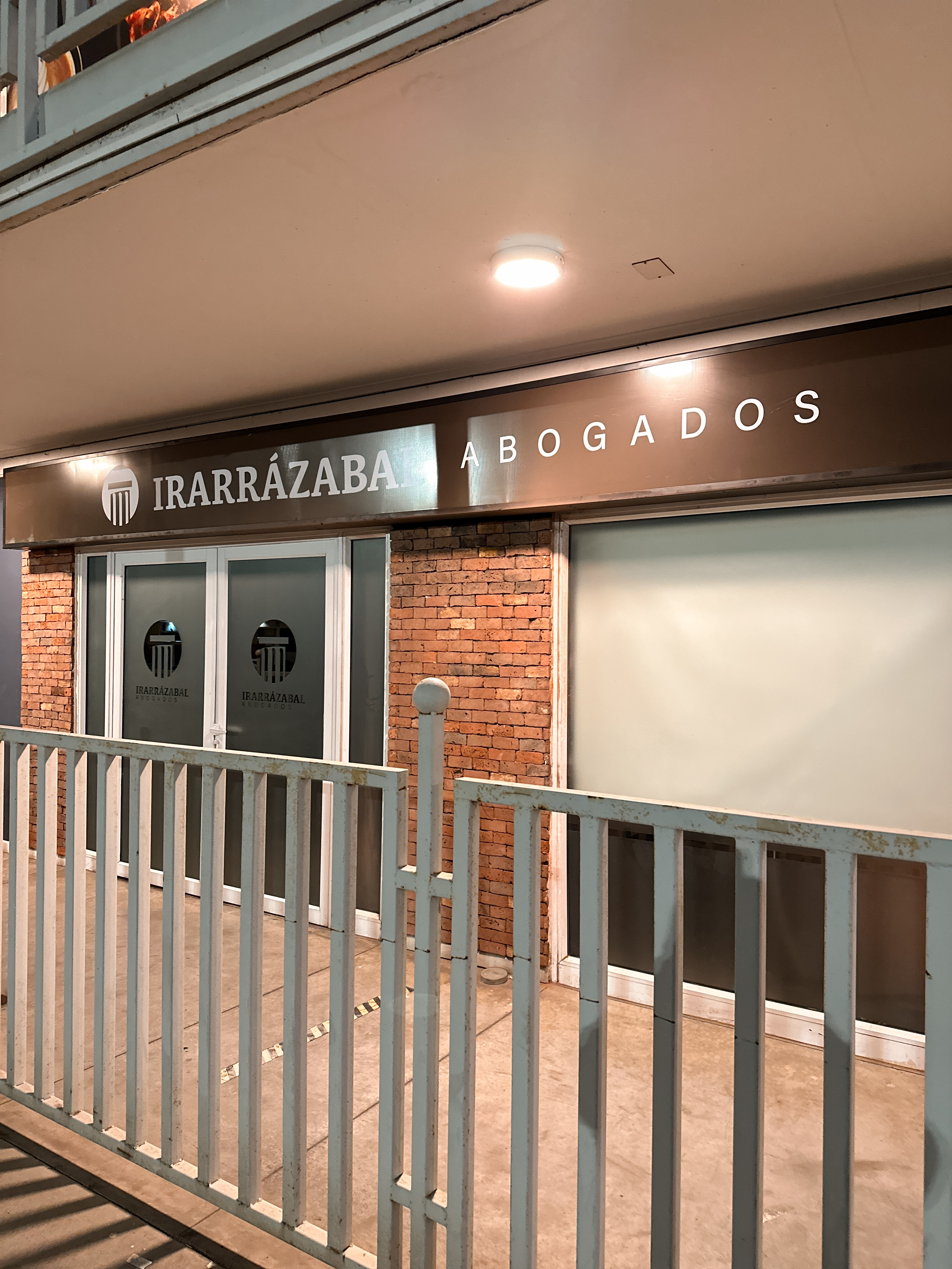Irarrázabal Abogados Visual Cover